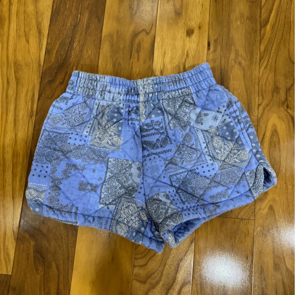 Forever 21 Quilted Jacket & Shorts Set - Picture 7 of 10